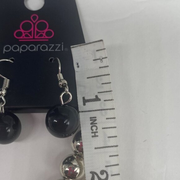 Paparazzi Jewelry Hollywood Haute Spot Black Necklace & Earrings Set  For Women - Picture 7 of 8